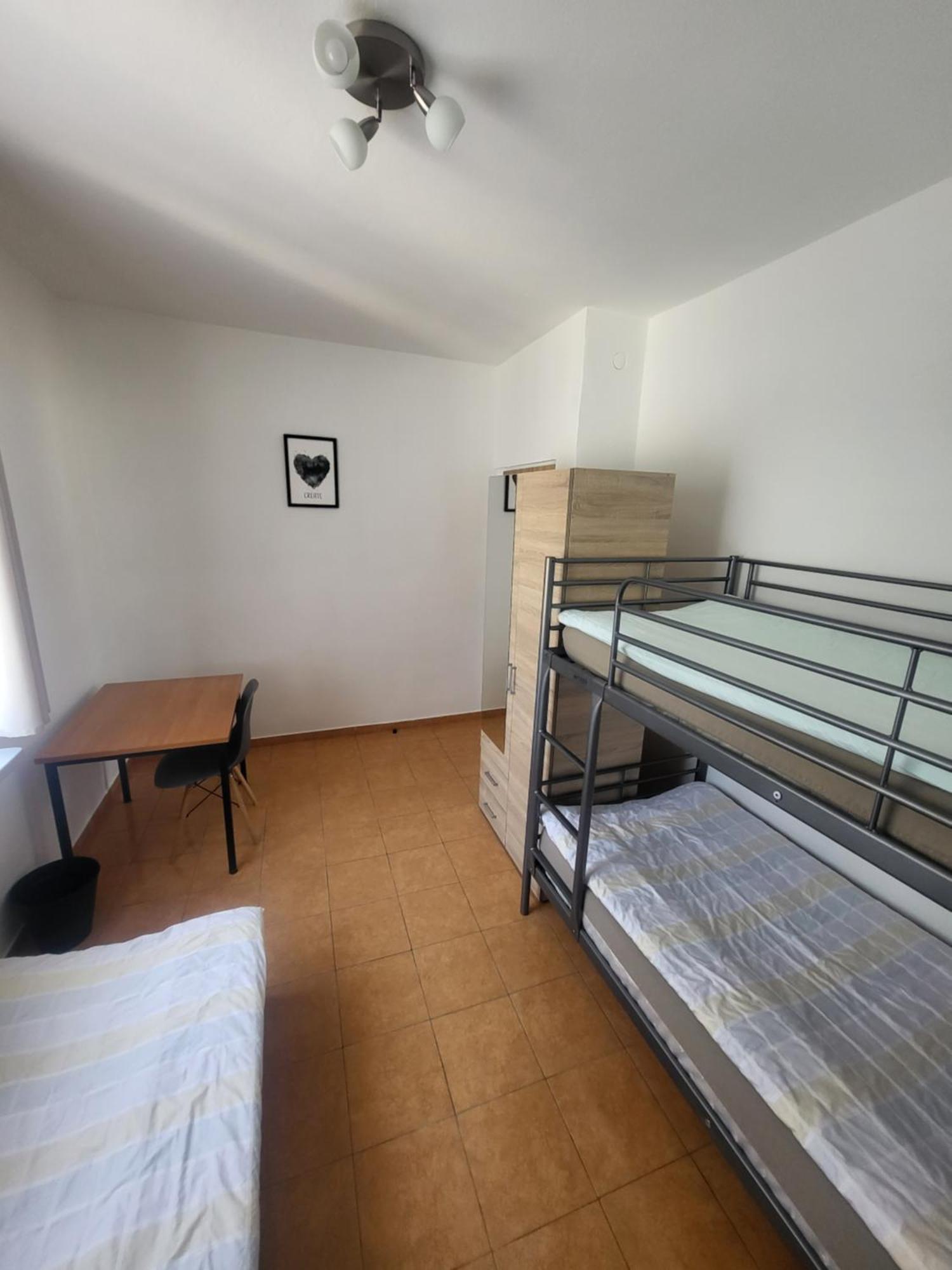 Rooms4Rest Popularna - Private Rooms For Tourists - Atr Consulting Sp, Z O,O, Warsaw Exterior photo