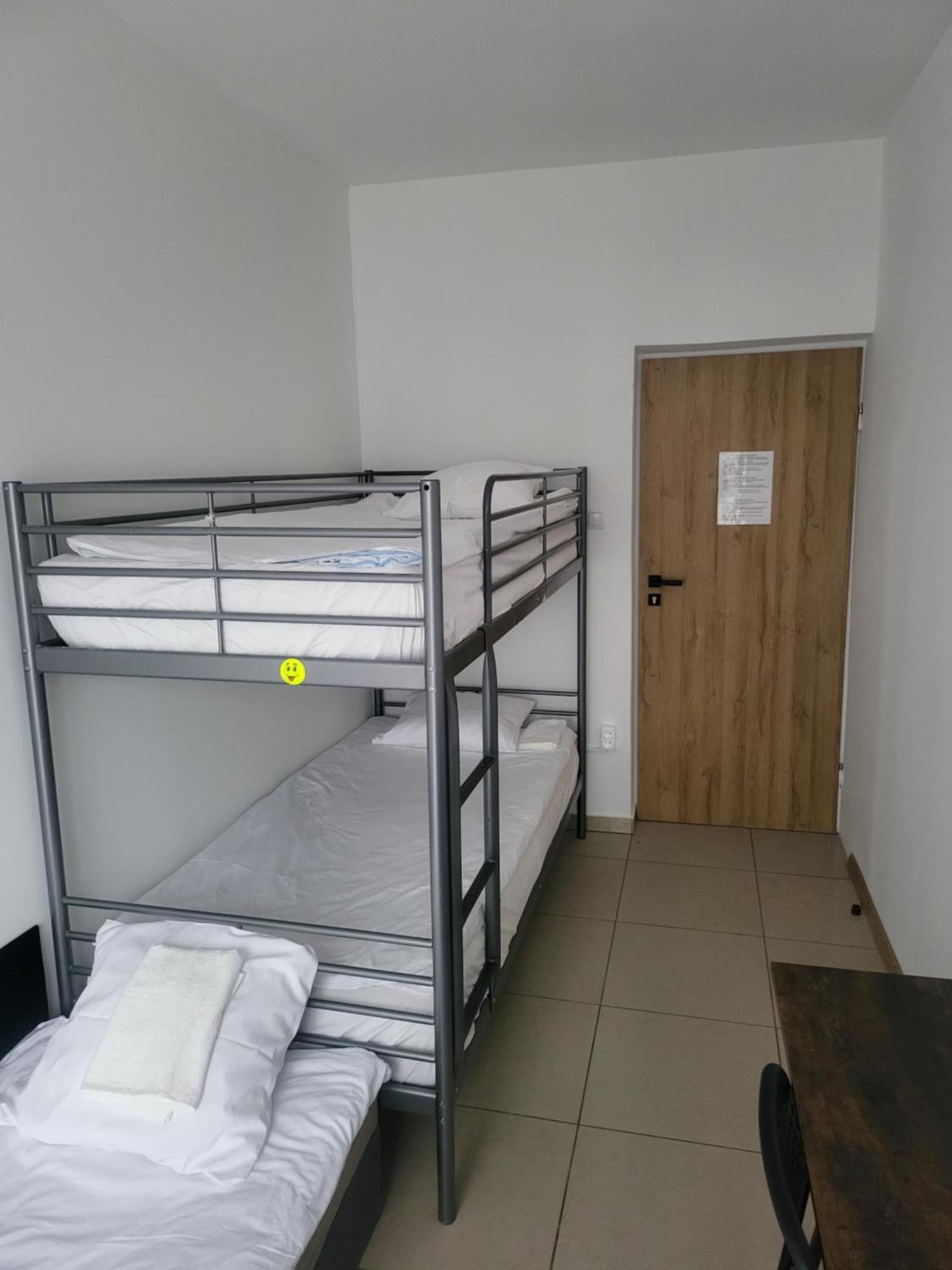 Rooms4Rest Popularna - Private Rooms For Tourists - Atr Consulting Sp, Z O,O, Warsaw Exterior photo